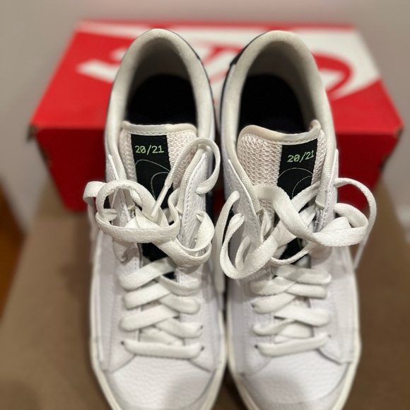 NIB NIKE BLAZER LOW '77 GS (6.5Y) - Picture 4 of 8